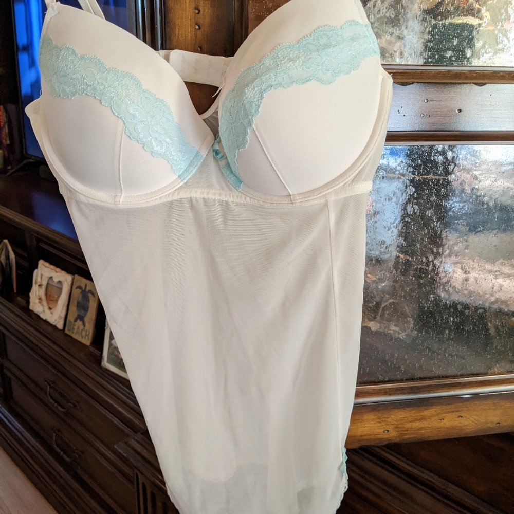 Gilligan and O'Malley size large white under garment nwot comes with panties too